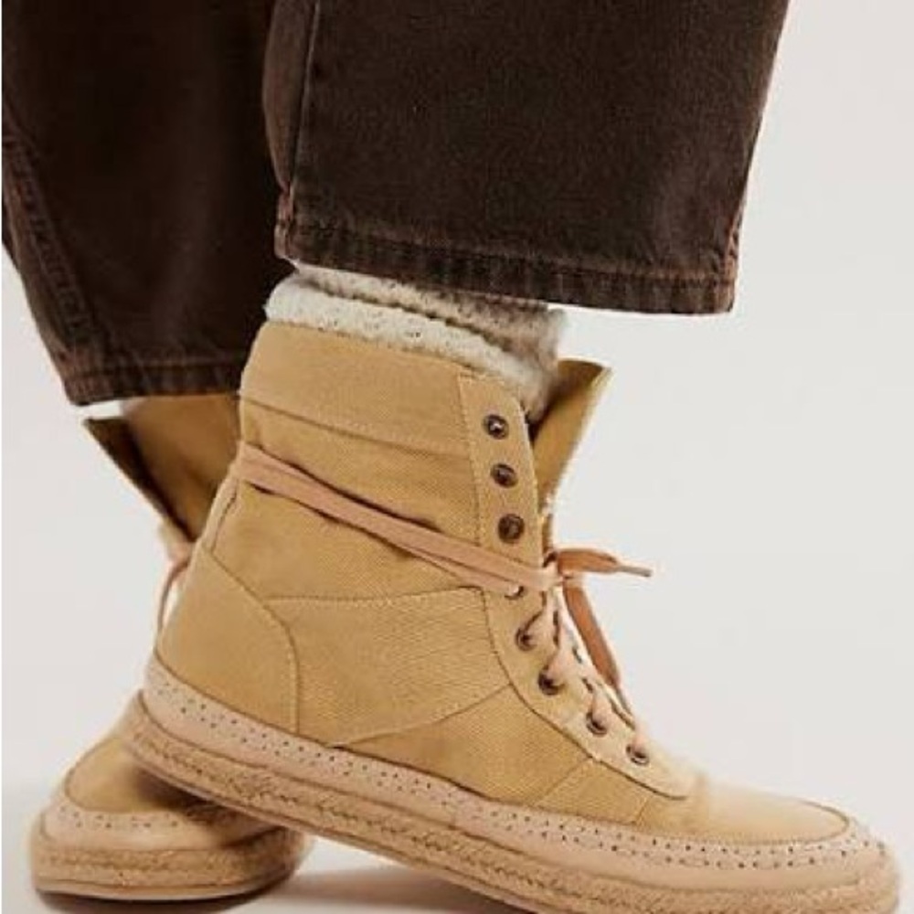 ❤️ #216 Brand new in box free people, Menorca lace up boots